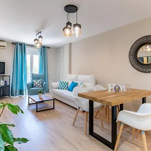 https://apartamento-guadalmar-playa.es-andalucia.com